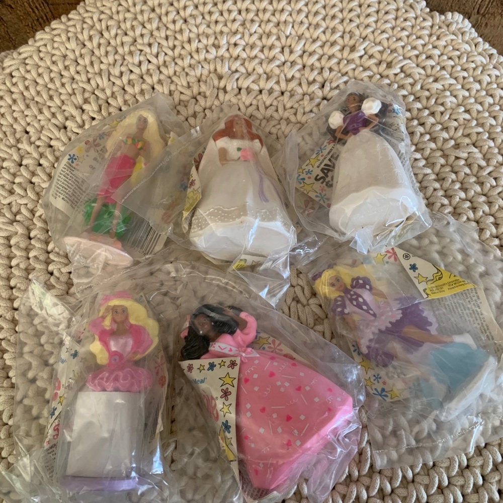 Collectibles 1991 McDonalds Barbies Figurines